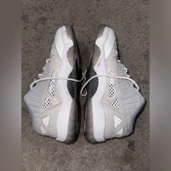 Men’s Jordan - Picture 4 of 6